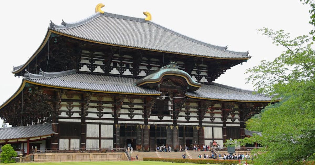 Stunning view of the Todaiji Temple, an iconic historic landmark in Nara, Japan.